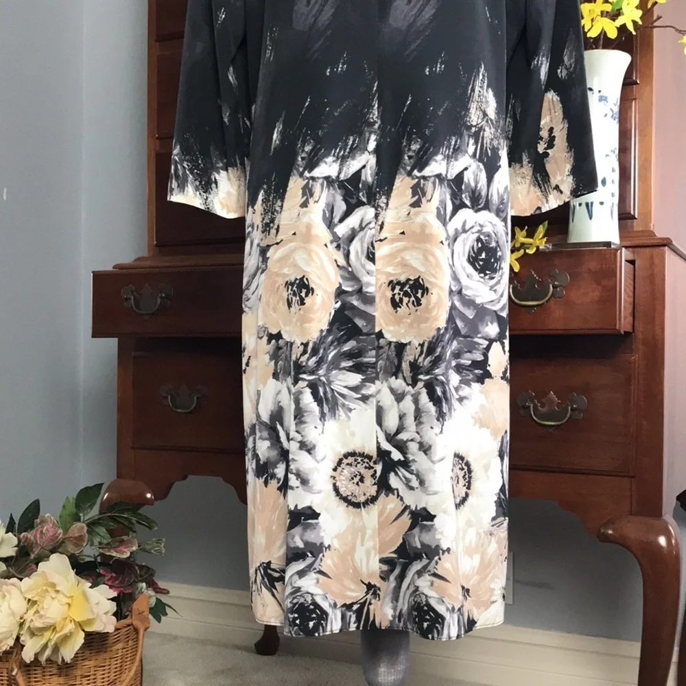 St. John Collection Floral Silk Dress Black Cream Golden Size 12 - Picture 11 of 16
